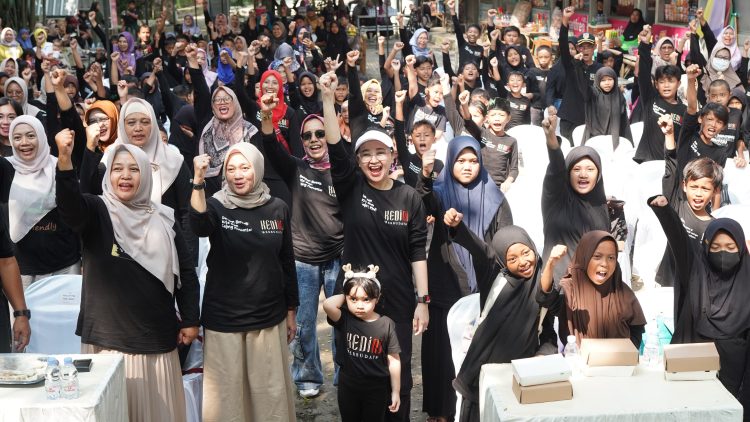 Ajak Keliling Ratusan Anak Yatim, Mbak Cicha: Supaya Mereka Termotivasi Kejar Cita-Cita