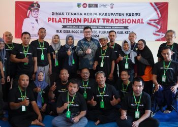 Siapkan SDM Pekerja yang Unggul, Mas Dhito Berikan Pelatihan Berbasis Kompetensi Pada Warganya