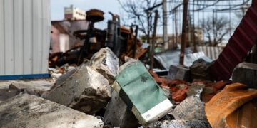 Gempa Datang Tiba-tiba, Begini Mempersiapkan Anak Menghadapinya. (foto:freepik)