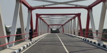 7 Tahun Mangkrak, Ini Penampakan Jembatan Jongbiru Kediri Usai Diresmikan. (foto/bacaini)