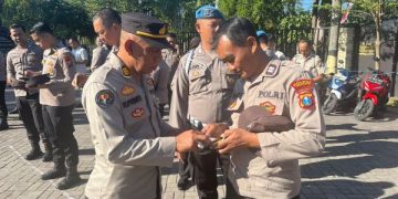 Razia Judi Online Sasar Ponsel Para Perwira Polres Nganjuk. (foto/ist)