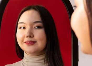 Ini Ciri Wajah Pembawa Hoki Menurut Fengshui, Siapkan Cermin!