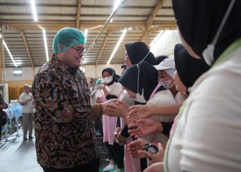 Mas Dhito Beri Lampu Hijau Pabrik Lakukan Ekspansi. Foto : Dok. Pemkab Kediri