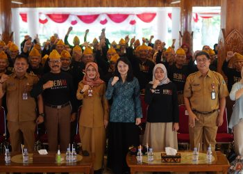 Mbak Cicha Inisiasi Beri Layanan Kesehatan bagi Veteran. Foto : Dok. Pemkab Kediri