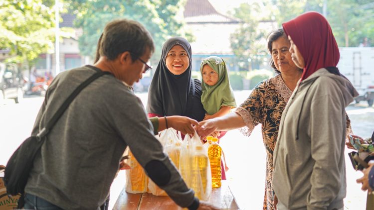 Gelar Operasi Pasar Murni, Cara Pemkot Kediri Stabilisasi Harga dan Tekan Laju Inflasi