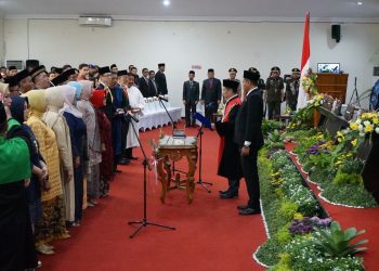 Pj Wali Kota Kediri Sampaikan Arahan Mendagri Saat Pengambilan Sumpah Jabatan DPRD Kota Kediri Masa Jabatan 2024-2029. Foto : Dok. Pemkot Kediri