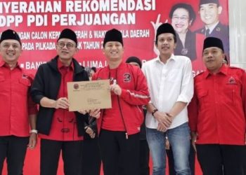 Pasangan Ipin-Syah Siap Daftar ke KPU Trenggalek, Partai Emil Dardak Ditinggal?