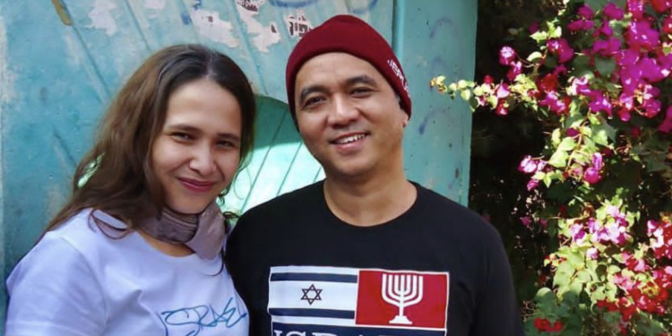 Monique Rijkers (Anastasia Rijkers) dan suaminya, Herzon Rijkers (Sumber : Instagram @monique_rijkers