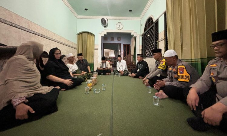 Pj Wali Kota Kediri Sampaikan Bela Sungkawa Mendalam Atas Meninggalnya KH. Douglas Toha Yahya. Foto : Dok. Pemkot Kediri