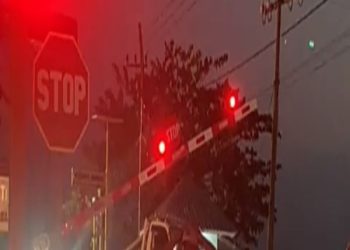 KA Gajayana Tabrak Pikap Selip Roda di Perlintasan Nganjuk