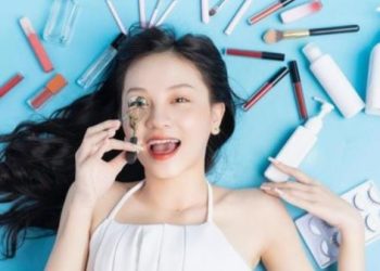 Make Up Menunjukkan Kondisi Psikologis, Ini Penjelasannya