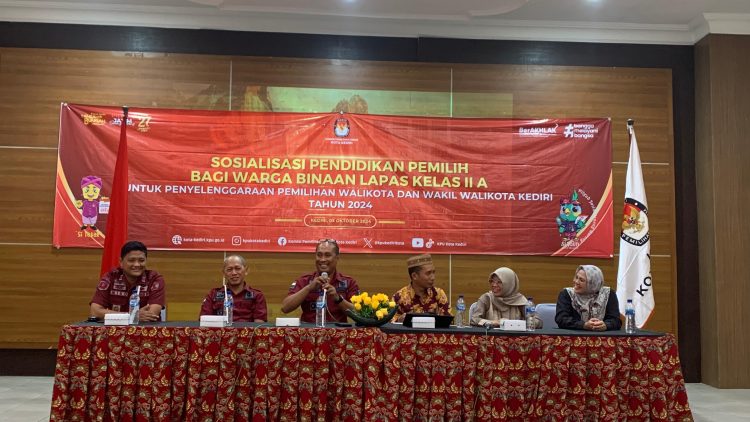 Pilkada Semakin Dekat, Warga Binaan Lapas Kediri Mendapat Sosialisasi Pendidikan Pemilu