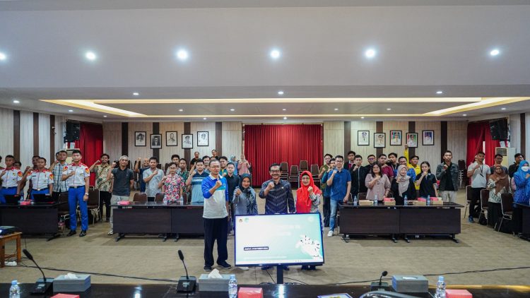 Ukur Kinerja Operator TIK Kelurahan dan Kecamatan, Pemkot Kediri Lakukan Pembinaan dan Monev. Foto : Dok. Pemkot Kediri