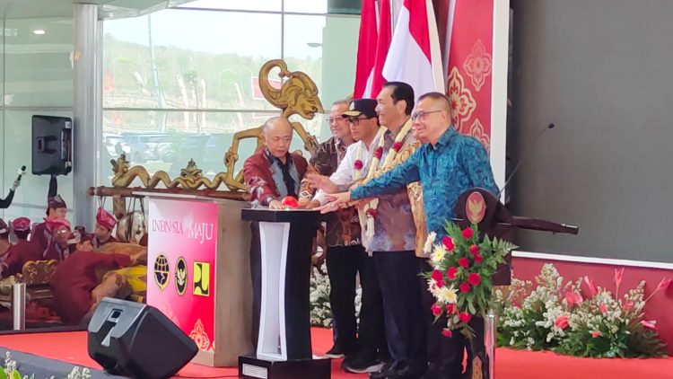 Menko Marves dan Menhub Resmikan Bandara Dhoho Kediri