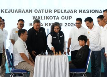 Pj Wali Kota Kediri Buka Kejuaraan Nasional Catur Pelajar Wali Kota Cu. Foto : Dok. Pemkab Kediri