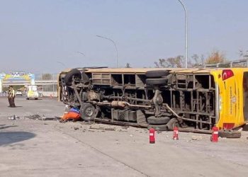 1 Tewas 9 Luka Berat, Bus SMAN Kedungwaru Tulungagung Terguling di Tol