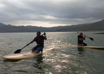 Serunya Bermain Paddling di Waduk Wonorejo Tulungagung, Awas Kecanduan!