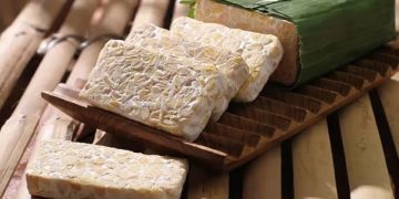 Tips Membuat Hidangan Pecel Tempe dan Mendol yang Maknyus. (foto ilustrasi/ist/IG)