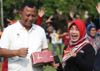 Memperingati Hari Kesehatan Nasional (HKN) Ke-60 Dinas Kesehatan Kabupaten Kediri Ajak Masyarakat Gerak Bersama. Foto : Dok. Pemkab Kediri