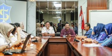Tingkatkan Kualitas Layanan Informasi Publik, Pemkot Kediri Sinergikan Langkah dengan Diskominfo Kota Surabaya. Foto : Dok. Pemkot Kediri