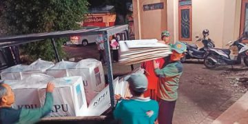 Partisipasi Pemilih Pilkada Kabupaten Blitar 70 Persen: Wonodadi Tertinggi. Tampak logistik KPU Kabupaten Blitar. (foto/ist)