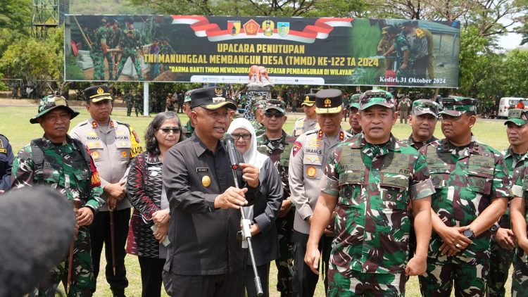Resmi Ditutup, TMMD ke-122 Berhasil Bangun Jalan Tembus Antar Desa di Kabupaten Kediri