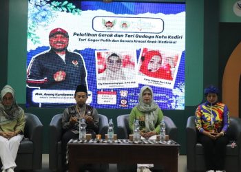 Tanamkan Cinta Budaya Daerah, Dinas Pendidikan Gelar Pelatihan Gerak dan Tari untuk Guru PAUD se-Kota Kediri. Foto : Dok. Pemkot Kediri