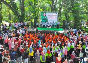 Buka Lomba Mewarnai World Clean Up Day, Pj Wali Kota Kediri Zanariah Tekankan Pentingnya Menjaga Lingkungan Sejak Dini. Foto : Dok. Pemkot Kediri