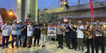 Pj Wali Kota Kediri Zanariah Buka Pameran Foto Jurnalistik "SANTRI". Foto : Dok. Pemkot Kediri