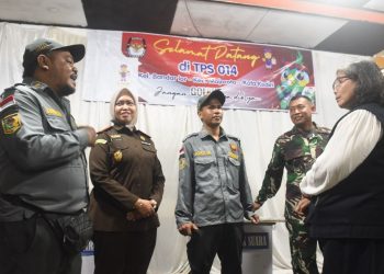 Pj Wali Kota Kediri Bersama Forkopimda Cek Kesiapan TPS, Pastikan Siap Gelar Pilkada Serentak. Foto : 
Dok. Pemkot Kediri