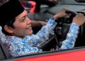Gus Iqdam pengasuh Majelis Sabilu Taubah di Kabupaten Blitar saat naik mobil mewah lamborghini