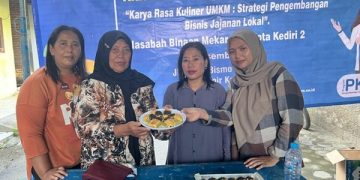 PNM Latih Ibu-Ibu Kota Kediri Bisnis Kue Bolen