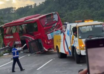 Detik-detik Mengerikan Kecelakaan Bus Pariwisata di Tol Pandaan-Malang KM 77
