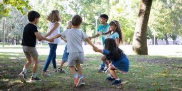 Tips Mengisi Liburan Anak Agar Lepas dari Kecanduan Gadget. (foto ilustrasi/freepik)