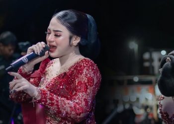 Profil Niken Salindry, Sinden Cilik asal Kediri