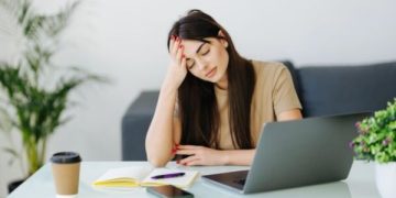 Mengenal Survival Mode, Situasi Mental yang Bikin Ingin Rebahan Melulu. (foto ilustrasi/freepik)