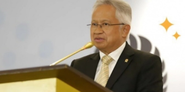 Detik-Detik Menteri Satryo Soemantri Diminta Turun dari Mobil