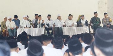 Pj Wali Kota Kediri Turut Sambut Wakil Presiden RI Periode 2019-2024 Saat Datang Ke Ponpes Lirboyo Kediri. Foto : Dok. Pemkot Kediri