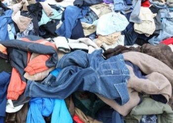 Dampak Fast Fashion pada Kerusakan Lingkungan: Stop Ikuti Tren Mode!