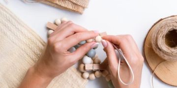 Hobi Gen Z yang Kreatif Sekaligus Datangkan Cuan tanpa Keluar Rumah: Bisa Ditiru! (foto ilustrasi/freepik)