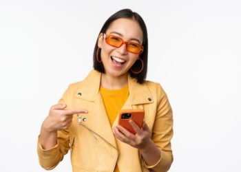 Terungkap Kenapa yang Kita Bicarakan Tiba-tiba Bisa Muncul di Konten Media Sosial