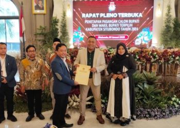 KPU Situbondo Tetapkan Rio-Ulfi sebagai Bupati dan Wakil Bupati Terpilih