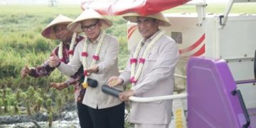 Mentan Amran Sulaiman Puji Hasil Pertanian Bangkalan. (foto/Bacaini)