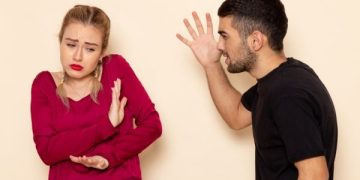 Belajar dari Kasus Mutilasi Ngawi, Ini Cara Mengenali Pasangan Berbahaya (foto ilustrasi/freepik)