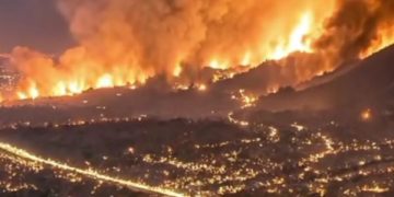 Lagu Dust In The Wind Ingatkan Tragedi Santa Ana Los Angeles. (foto/Tangkapan Layar)