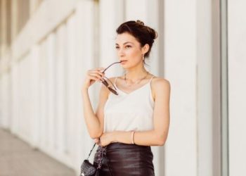 Tips Menjadi Perempuan Elegan dalam Pergaulan Sosial