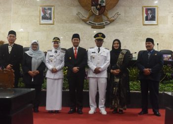 Hadiri Sertijab, Wakil Gubernur Jawa Timur Emil Elestianto Dardak Optimis Kepemimpinan Mbak Vinanda dan Gus Qowim Bawa Kota Kediri Semakin Baik. Foto : Dok. Pemkot Kediri