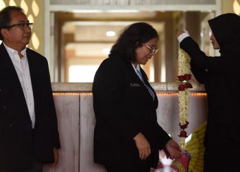 Pelepasan Penuh Haru PJ Wali Kota Kediri, Mbak Vinanda Sampaikan Terima Kasih Atas Inovasi yang Diberikan Untuk Kota Kediri . Foto : Dok. Pemkot Kediri