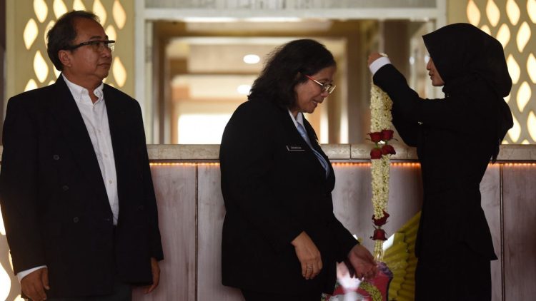 Pelepasan Penuh Haru PJ Wali Kota Kediri, Mbak Vinanda Sampaikan Terima Kasih Atas Inovasi yang Diberikan Untuk Kota Kediri