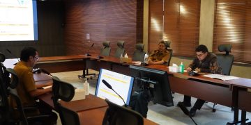 Mas Dhito Instruksikan Dinas PUPR Prioritaskan Perbaikan Jalan kabupaten. Foto : Dok. Pemkab Kediri